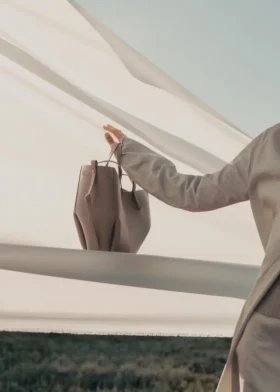 Cyme Mini-editie met structuur in taupe