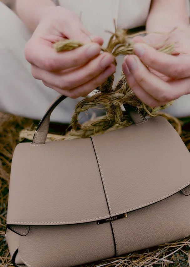 Mokki Mini Edition met textuur in taupe
