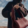 Numéro Neuf East West Edition met structuur in Black Cherry