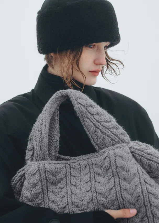 Numéro Neuf Large Edition Merino Stone