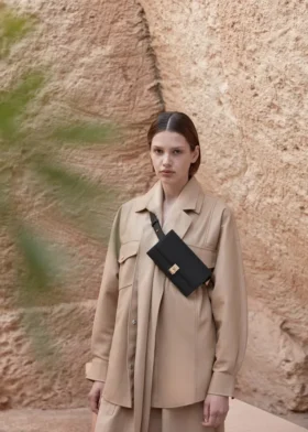 Numéro Sept Belt Edition Textured Black