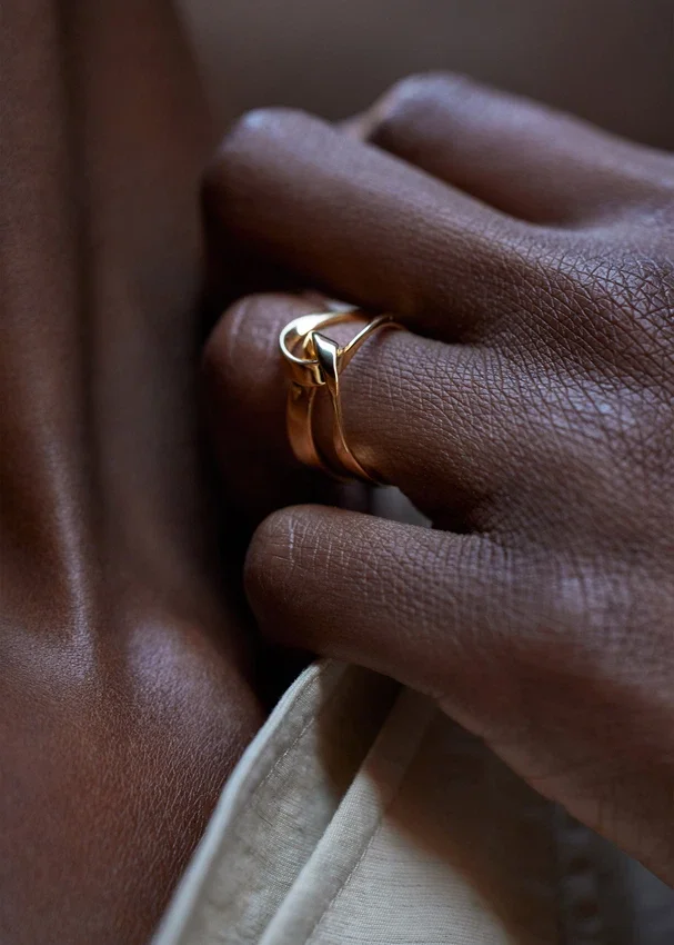 Éole-ring, vergulde uitvoering