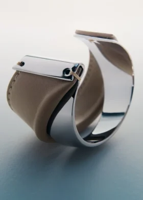Ormé Cuff Edition Zilver in rhodium met taupekleurig leer