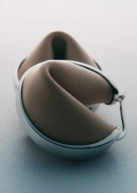 Ormé Hoepeloorbellen Edition Zilver gerhodineerd met taupe leer
