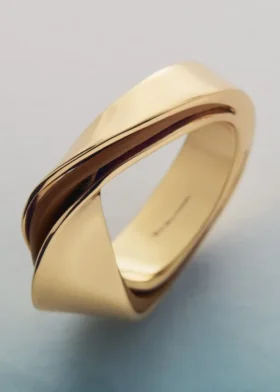 Ormé-ring, verguld met kamelenleer