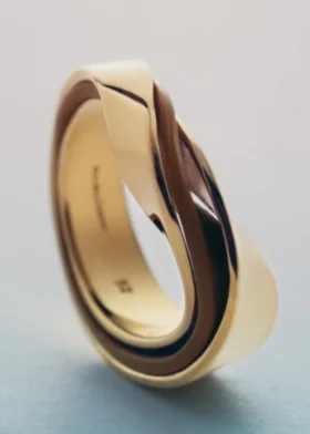 Ormé-ring, verguld met kamelenleer